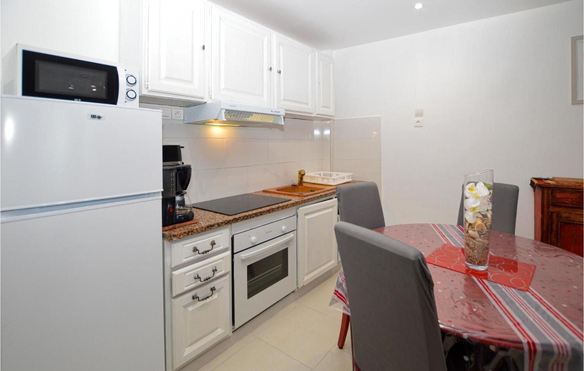 Cozy Apartment In Propriano With Kitchen Εξωτερικό φωτογραφία